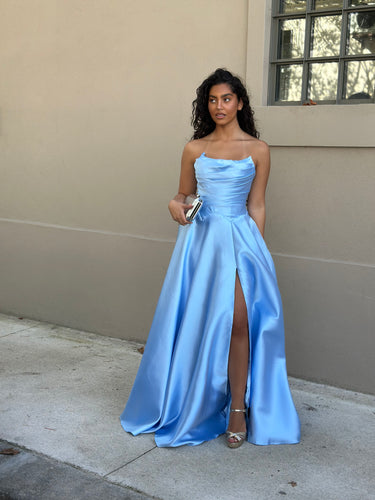 Vestido de cerimónia Cassandra azul-claro, segunda fotografia