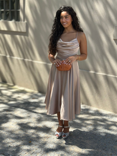 Vestido Gio bege dourado