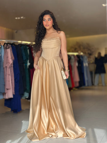 Catarina bege dourado