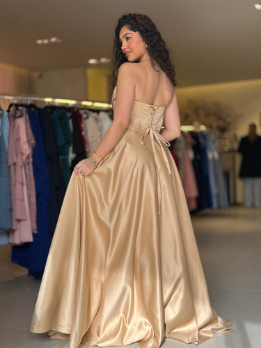 Catarina bege dourado