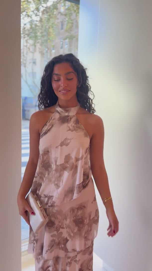 Vestido Rafaela bege — vista geral e pormenor, sem som